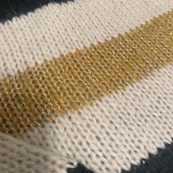 ALLISON JOY HIGH NECK SWEATER SIZE SMALL - Picture 2 of 6